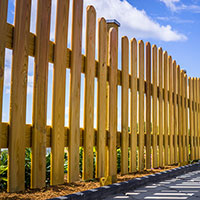 Fence cleaning