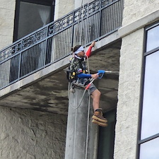 An-Exterior-Building-Cleaning-for-Houstons-Empire-Building 3