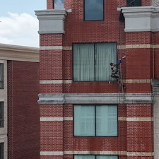 Empire Building – Extreme Rope Access & Multi-Level Pressure Washing Transformation in Houston, TX