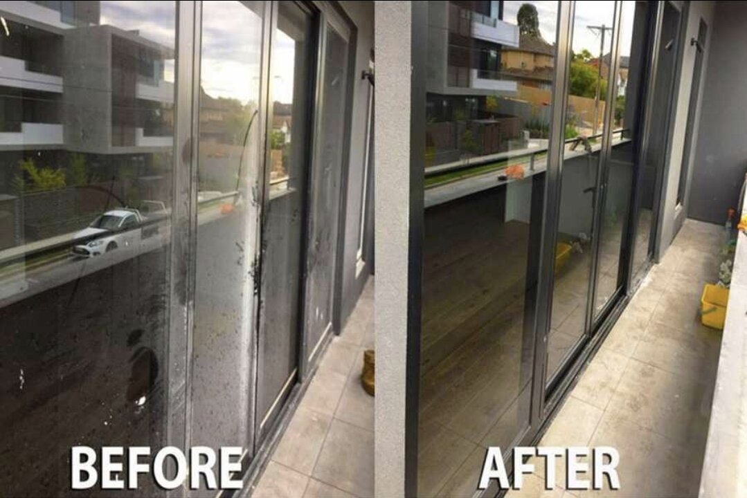 Exterior window cleaning